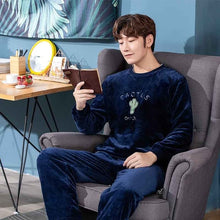 Load image into Gallery viewer, 2019 New Style Men's Pajamas Set Autumn Winter Warm Flannel Thicken Male Pajamas Sets Long Sleeve Sleepwear Top +Pant Leisure